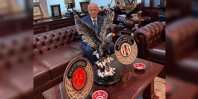 Bahçeli, Beşiktaş'ı tebrik etti