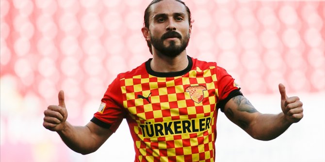 Süper Lig'de tüm maçlarda oynayan tek futbolcu Halil Akbunar