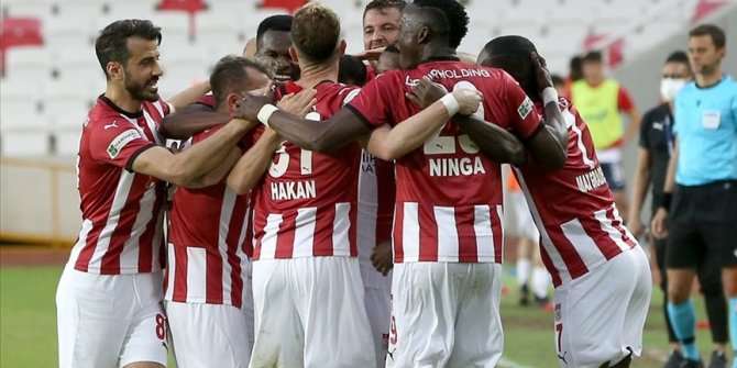 Sivasspor 'kötü' başladığı ligi 'iyi' bitirdi