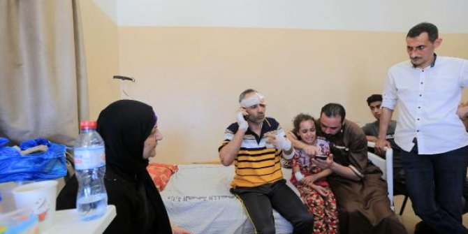 İsrail saldırısında anne ve 4 kardeşini kaybeden Suzi babasına kavuştu