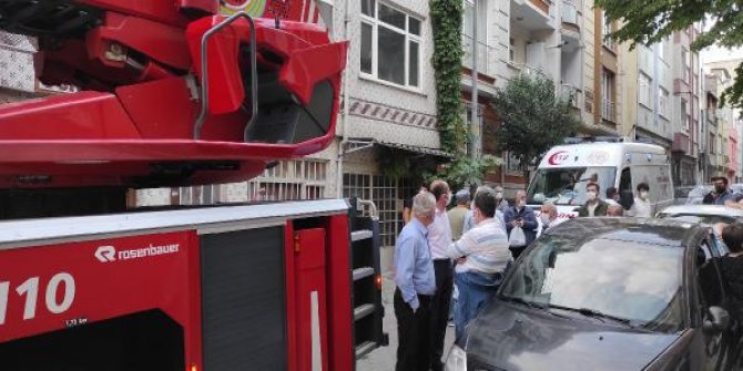 Bayrampaşa'da yatalak annesiyle yaşadığı evde ölü bulundu