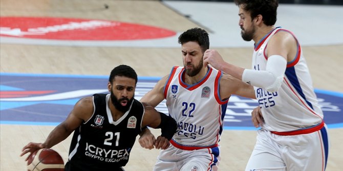 Anadolu Efes ile Beşiktaş Icrypex play-off yarı final ilk maçında yarın karşılaşacak