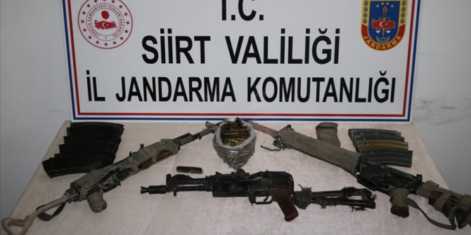 Siirt'te 3 PKK'lı teröristin etkisiz hale getirildiği bölgede silah ve mühimmat ele geçirildi