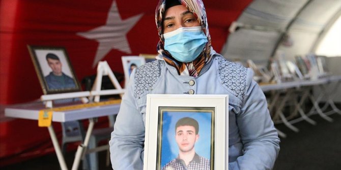 Diyarbakır anneleri evlatlarını terörün pençesinden kurtarmakta kararlı