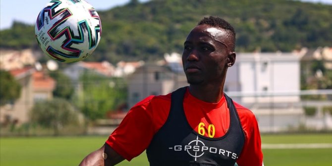 Göztepe'nin Nijeryalı futbolcusu Obinna Nwobodo hedefini açıkladı