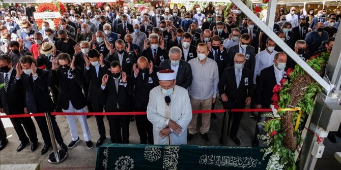 Nurol Şirketler Topluluğu Kurucu Ortağı Erol Çarmıklı son yolculuğuna uğurlandı