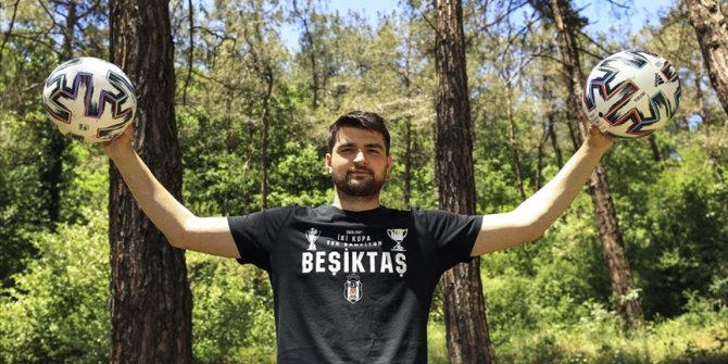 Beşiktaş kalecisi Ersin Destanoğlu'ndan şampiyonluk değerlendirmesi: Bambaşka bir duygu