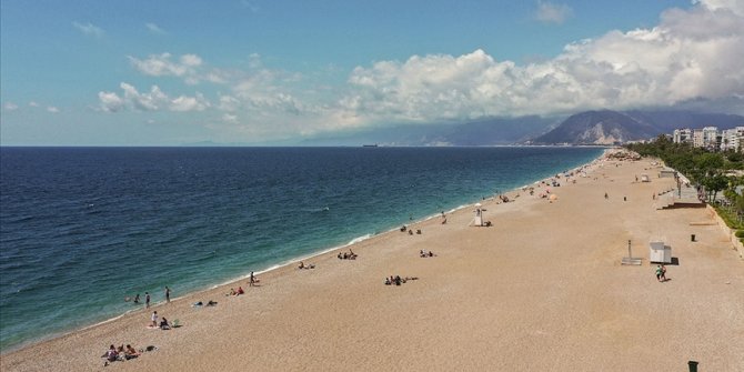 'Turizmin başkenti' Antalya, mavi bayraklı plaj sayısıyla dünyada söz sahibi