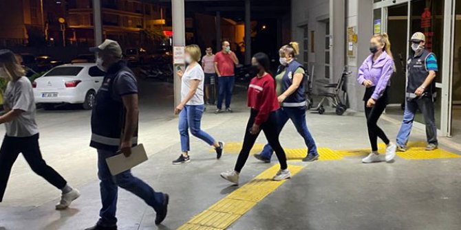 Nazilli'de masaj salonuna polis baskını: 14 kişiye 44 bin TL ceza