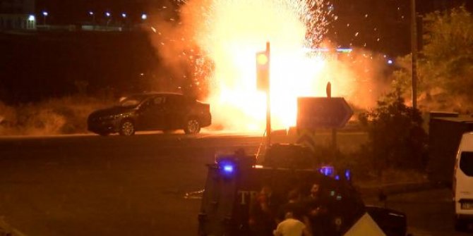 Diyarbakır'da bombalı araçla eylem hazırlığı önlendi; bombanın imha anı kamerada