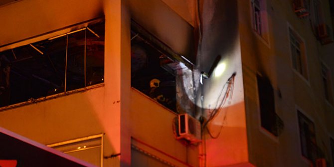 Adana'da ev yangını: 1 ölü, 3 yaralı