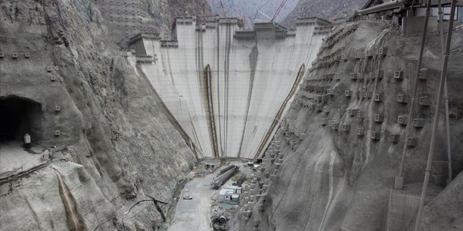 Yusufeli Barajı gövde inşaatı çalışmaları tamamlandı