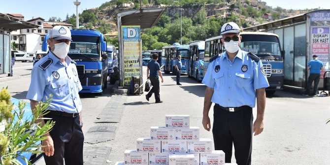 Ulaşım esnafına destek sürdürüyor