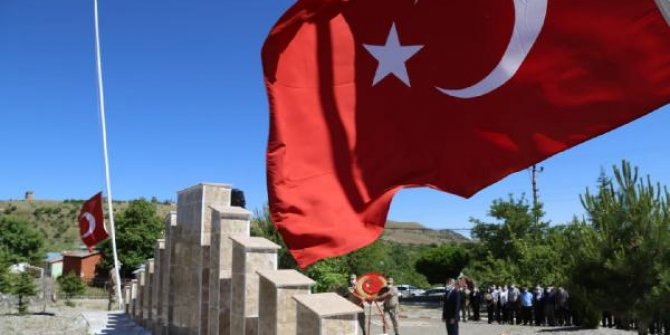 Terör örgütü PKK tarafından katledilen 12 vatandaş için anma töreni