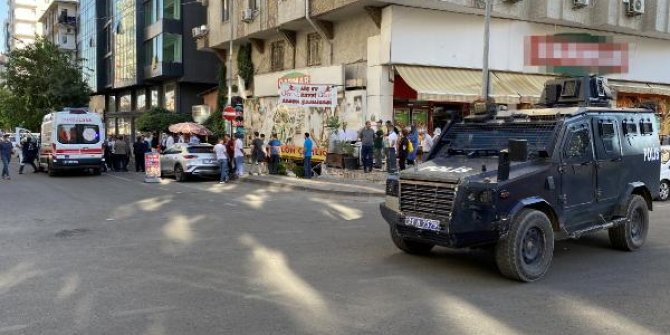 Diyarbakır'da husumetli aileler arasında adliye çıkışı kavga: 5 yaralı, 10 gözaltı