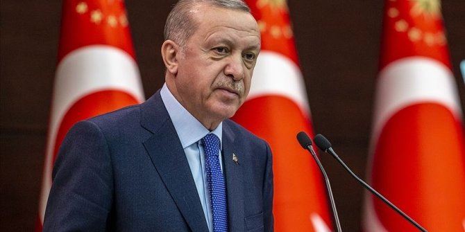 AK Parti MYK'sı Başkan Erdoğan başkanlığında başladı