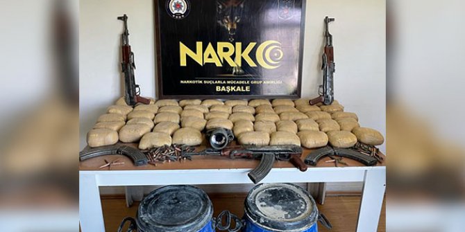 Van'da PKK'ya ait araziye gizlenmiş silah ve esrar ele geçirildi