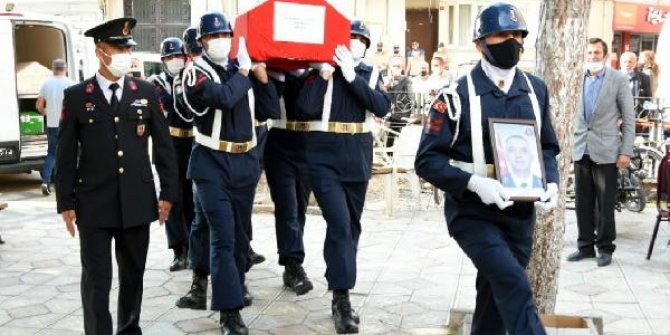 Çanakkale'deki kazada hayatını kaybeden astsubay kıdemli başçavuş, son yolculuğuna uğurlandı