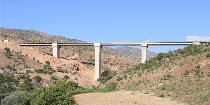 Siirt-Şırnak arası ulaşım Zarova Köprüsü ile daha konforlu hale gelecek
