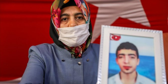 Diyarbakır annelerinden Çağmar: Oğlum gel kavuşalım, bu özlem bitsin