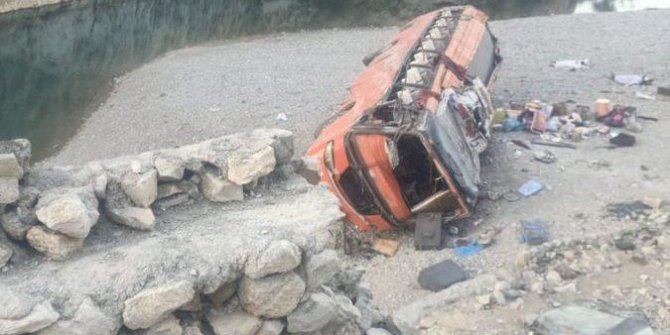 Pakistan'da yürek yakan felaket! Onlarca ölü ve yaralı var