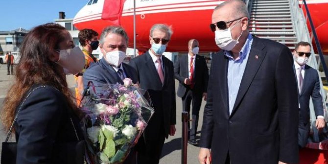 Başkan Erdoğan, NATO Karargahında liderlerle bir araya geldi