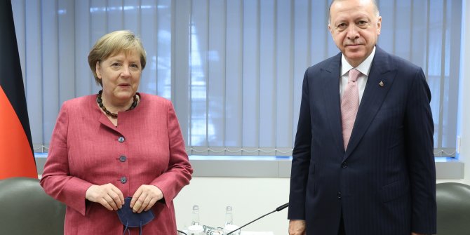 Erdoğan ile Merkel görüşmesi başladı