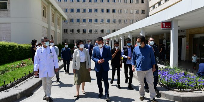 Altındağ Belediyesi'nden hastanelere ve sağlık çalışanlarına destek