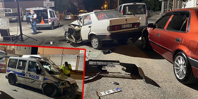 Silahla yaralama şüphelisi gasbettiği kamyonetle polis otosu ve 3 araca çarptı: 2'si polis 5 yaralı