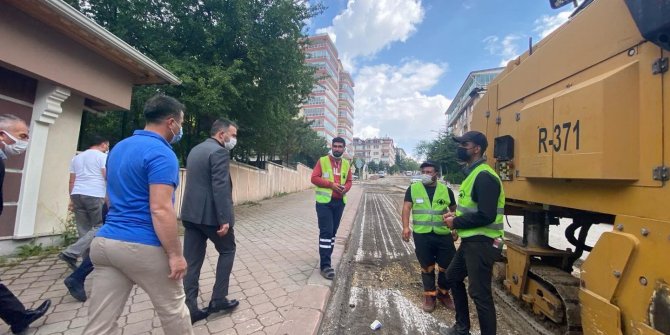 Pursaklar’ın yolları yenileniyor