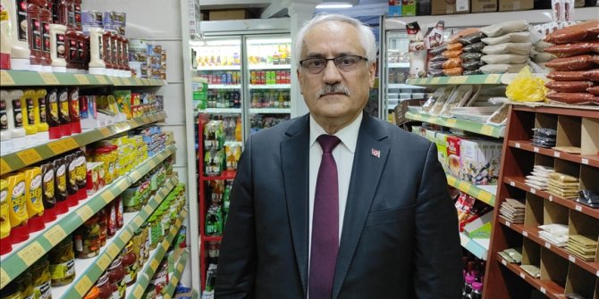 'Bakkal amcadan' zincir marketlerin pazar günleri kapatılması talebi