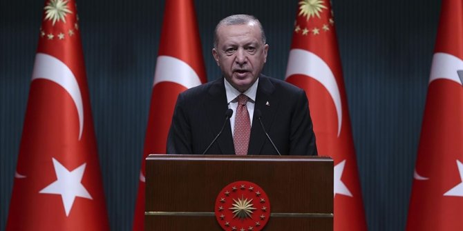 Cumhurbaşkanı Erdoğan: 1 Temmuz'da başlamak üzere sokağa çıkma kısıtlamalarını tümüyle kaldırıyoruz