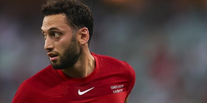 Hakan Çalhanoğlu Inter’e transferinden mutlu