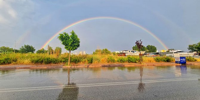 Antalya'da sağanak sonrası gökkuşağı