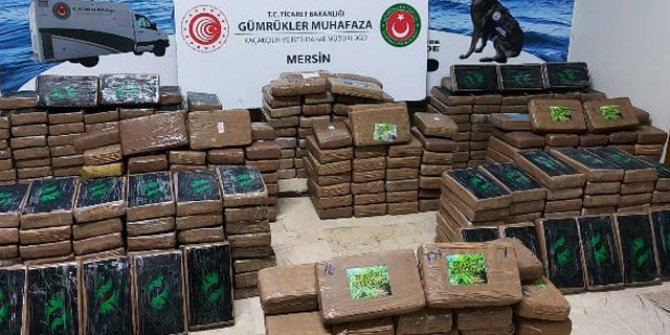 Mersin Limanı'nda muz yüklü konteynerde 463 kilo kokain ele geçirildi