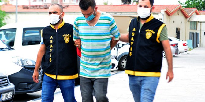 Çaldığı inşaat malzemesini çuvallarla taşıdı