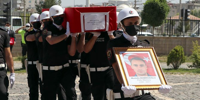 Kazada yaşamını yitiren polis memuru törenle memleketine uğurlandı