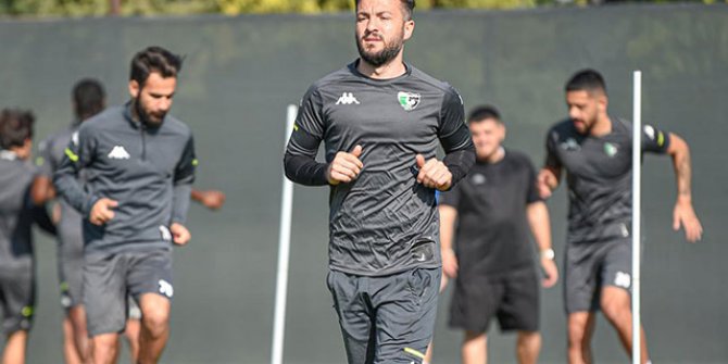 Denizlispor'da Özgür Çek de takımdan ayrılıyor