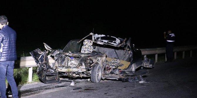 Eskişehir'de zincirleme trafik kazasında 1 kişi öldü 1 kişi yaralandı