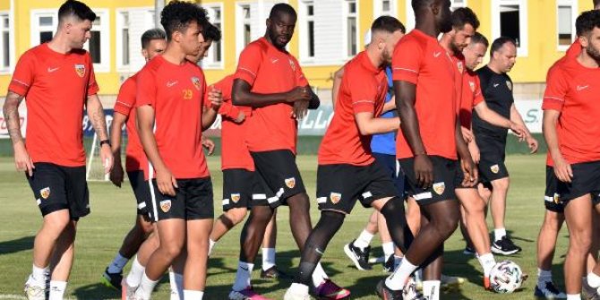 Kayserispor'un 3 yeni transferi antrenmanda