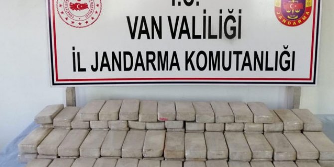 Van'da 51,5 kilo eroin ele geçirildi: 2 gözaltı