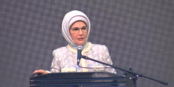 Emine Erdoğan: Dünyada her 9 kişiden biri açlıkla mücadele ediyor