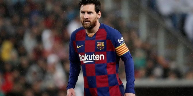 Arjantinli yıldız futbolcu Messi serbest oyuncu statüsünde