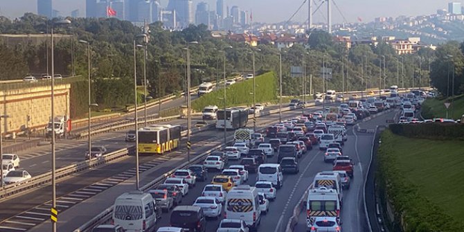 15 Temmuz Şehitler Köprüsü'nde trafik yoğunluğu