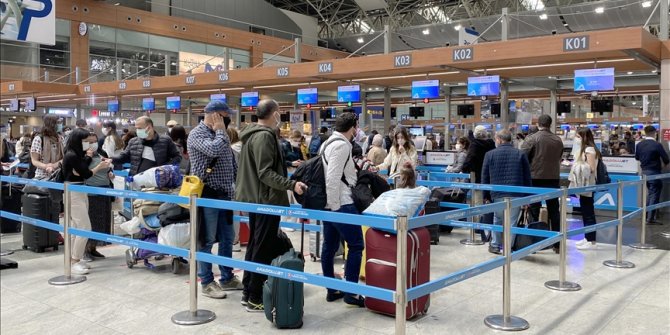 Sabiha Gökçen Havalimanı'nda günlük yolcu sayısı 100 bine dayandı