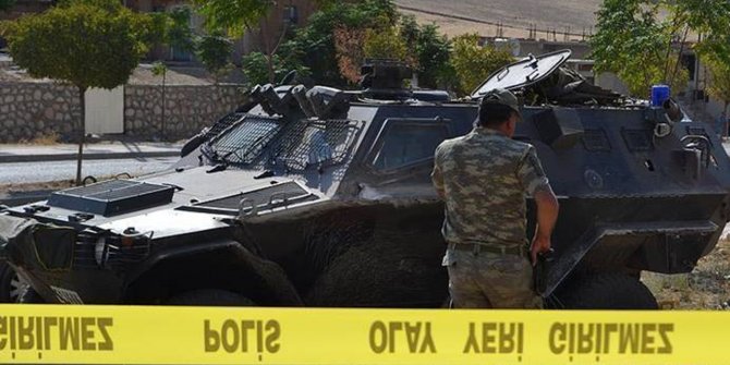 Siirt'te hain tuzak! Askeri aracın geçişi sırasında patlama...