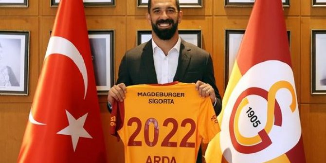 Arda Turan 1 yıl daha Galatasaray'da