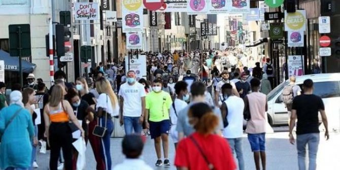 Avrupa'da Delta varyantlı dördüncü dalga paniği