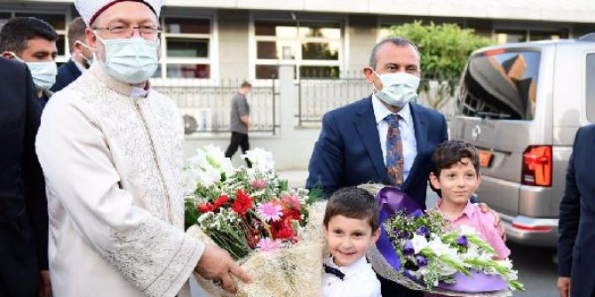 Diyanet İşleri Başkanı Erbaş: Dil ile şükür yetmiyor