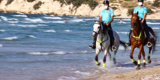 İzmir sahillerinin güvenliği jandarmanın atlı birliklerine emanet